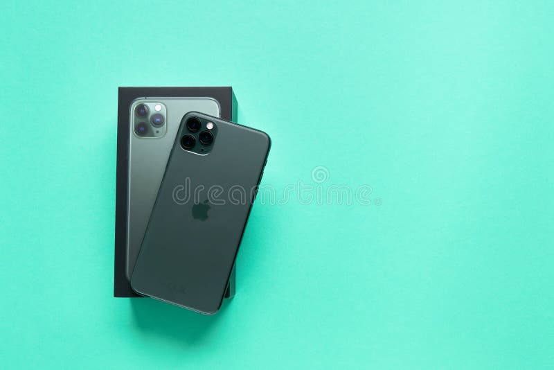 November 05 19 Riga Latvia Iphone 11 Pro Max Midnight Green And Its Box Top View Copy Space Editorial Photo Image Of Editorial Green