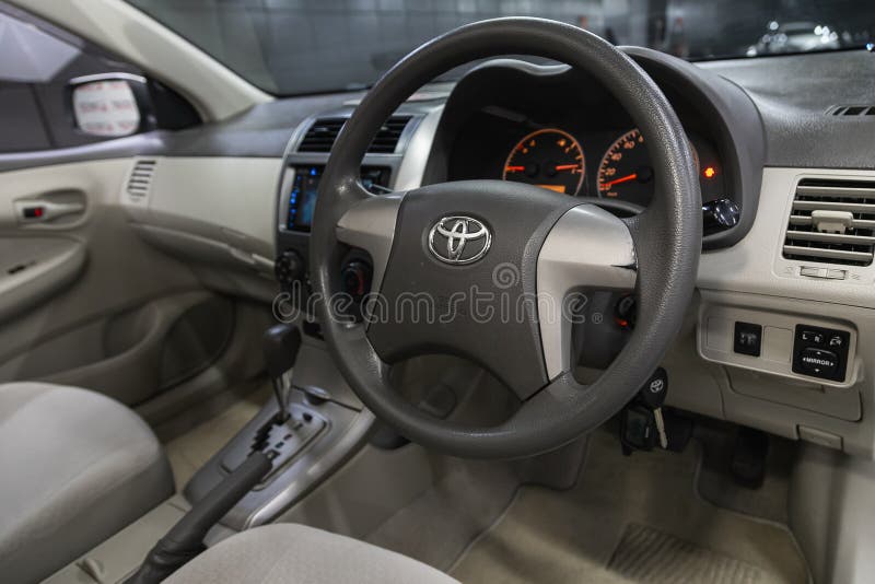 2010 toyota corolla in red hi-res stock photography and images - Alamy