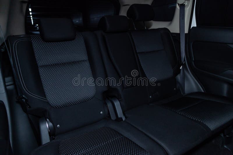Novosibirsk, Russie - 16 novembre 2018 : Mitsubishi Outlander photos libres de droits Novosibirsk, Russie - 16 novembre 2018 : Mitsubishi Outlander photos libres de droits