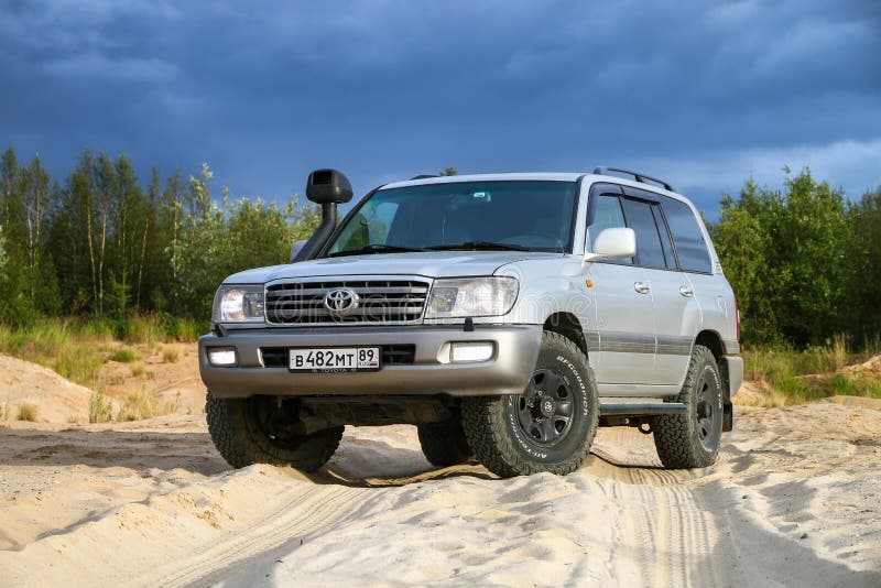 Toyota Land Cruiser 100 editorial stock image. Image of grey - 254786199