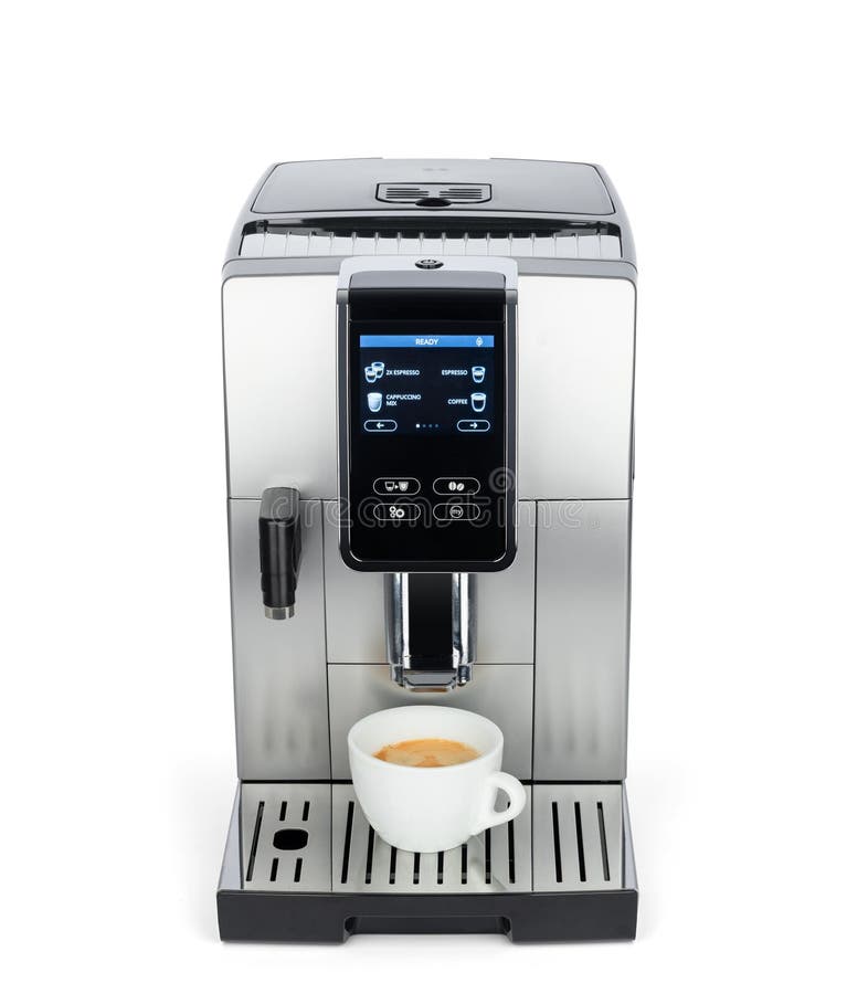 Nowoczesne automaty do kawy z wyświetlaczem cyfrowym i świeżo zaparzonym podwójnym espresso w białej filiżance na tacy. Widok z pr fotografia royalty free