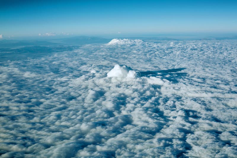 Nuages d'un avion image stock Nuages d'un avion image stock