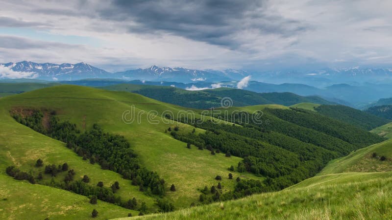 Nubi sopra le montagne