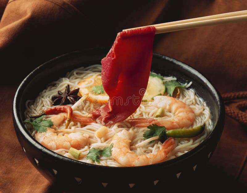 nudelsoup royaltyfri fotografi nudelsoup royaltyfri fotografi