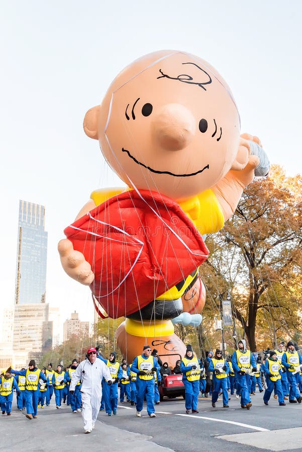 Nueva York, NY - 22 de noviembre de 2018: 92.o desfile anual del día de la acción de gracias de Macy en las calles de Manhattan e imagen de archivo Nueva York, NY - 22 de noviembre de 2018: 92.o desfile anual del día de la acción de gracias de Macy en las calles de Manhattan e imagen de archivo