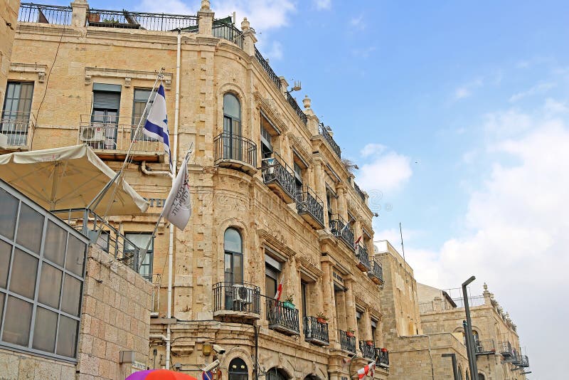 Nuevo hotel imperial cerca de la puerta de Jaffa a poca distancia a la iglesia de Santo Sepulcro imágenes de archivo libres de regalías Nuevo hotel imperial cerca de la puerta de Jaffa a poca distancia a la iglesia de Santo Sepulcro imágenes de archivo libres de regalías