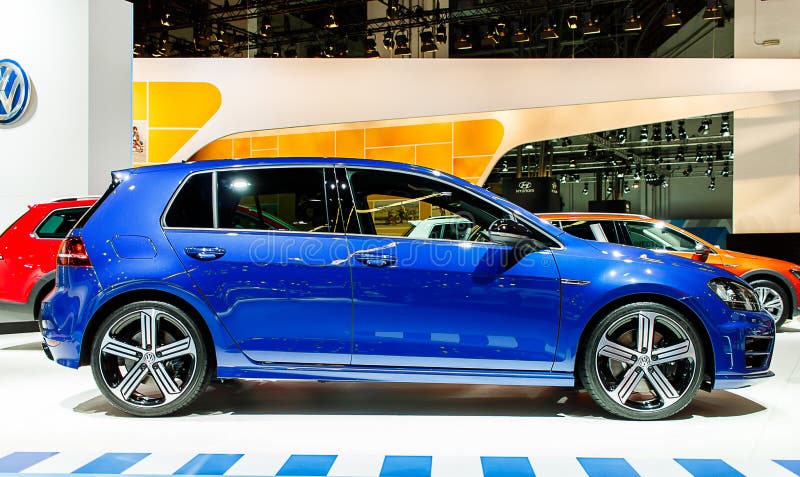 Nuevo tiro del lado de VW/de Volkswagen Golf fotos de archivo Nuevo tiro del lado de VW/de Volkswagen Golf fotos de archivo