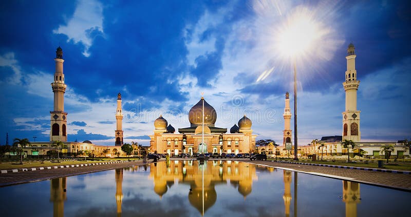 An-Nur Mosque, The Great Mosque in Pekanbaru, Riau, Indonesia.