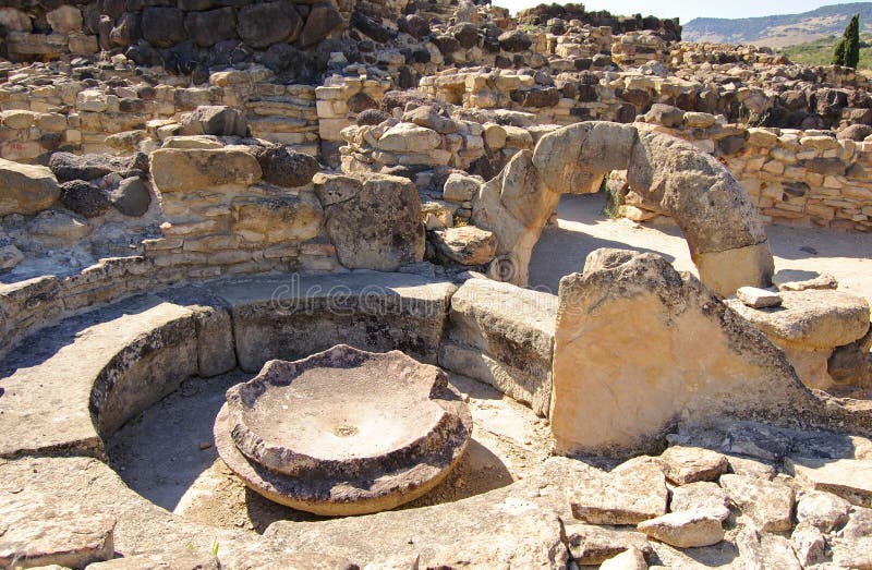 Nuraghe van Barumini (het Dorp van het Huis)) royalty-vrije stock foto's Nuraghe van Barumini (het Dorp van het Huis)) royalty-vrije stock foto's