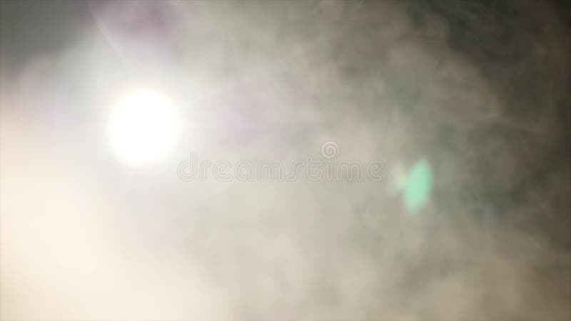 Nuvem de fumo no fundo preto Efeito do fumo Tiro do estúdio Fundo da névoa Fumo do cigarro
