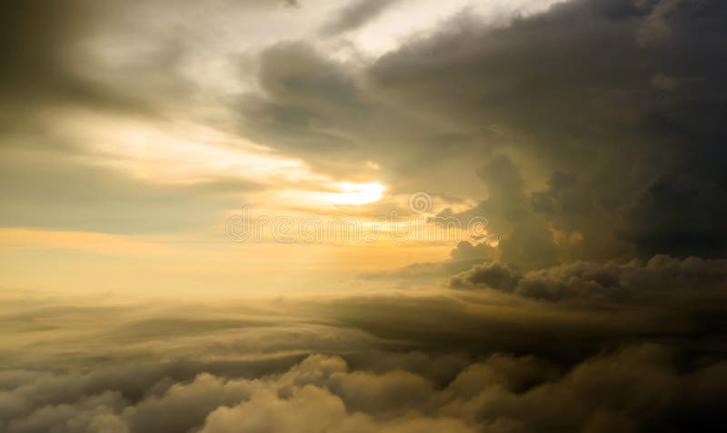 Nuvens no céu Nuvens no céu
