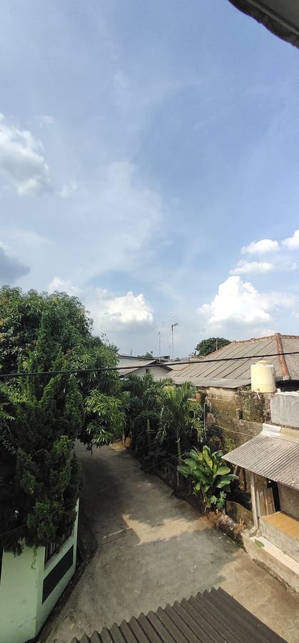 Nublado no céu de Depok imagem de stock royalty free