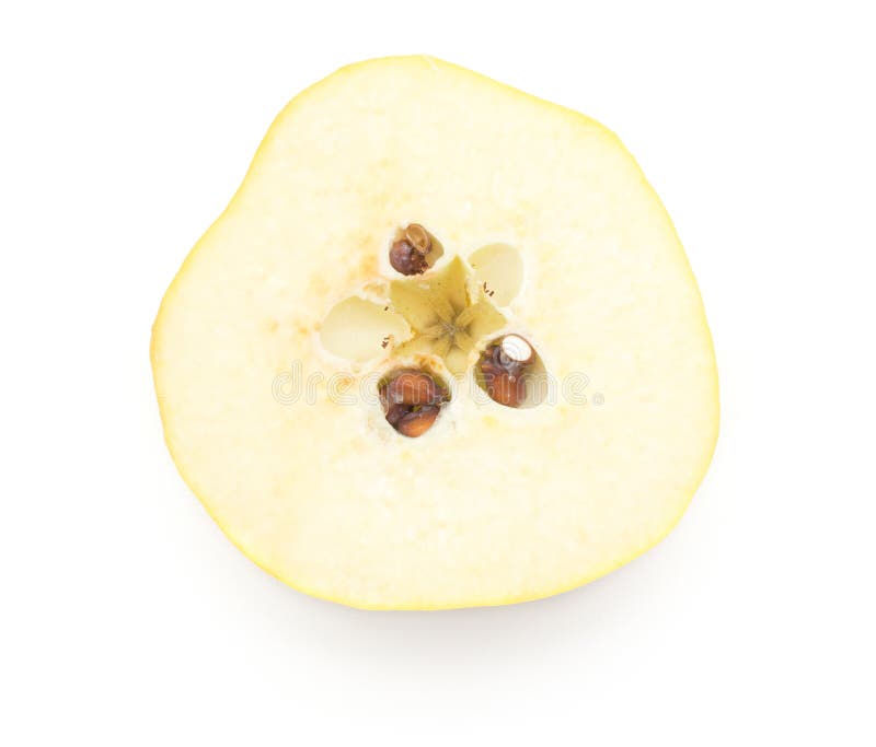 Färsk rå quince på vitt royaltyfria bilder