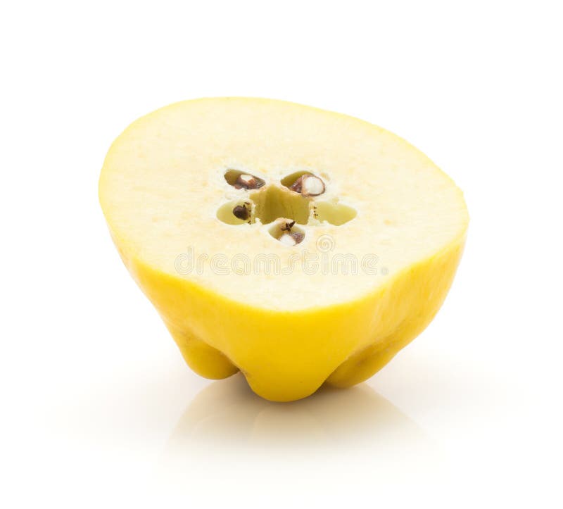 Ny rå kvitten på vit royaltyfri fotografi