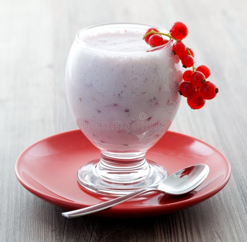 Ny smoothie för vinbär fotografering för bildbyråer
