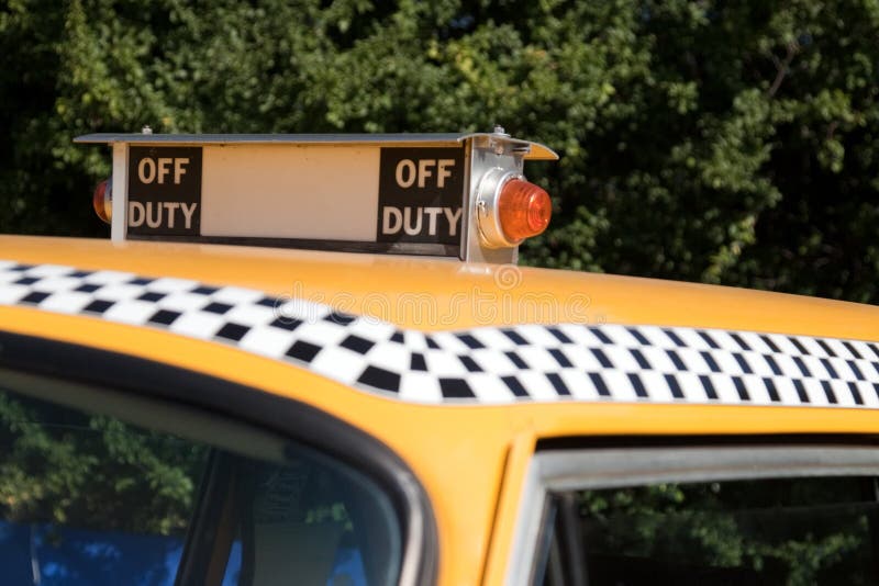 https://thumbs.dreamstime.com/b/ny-taxi-off-duty-sign-13280910.jpg