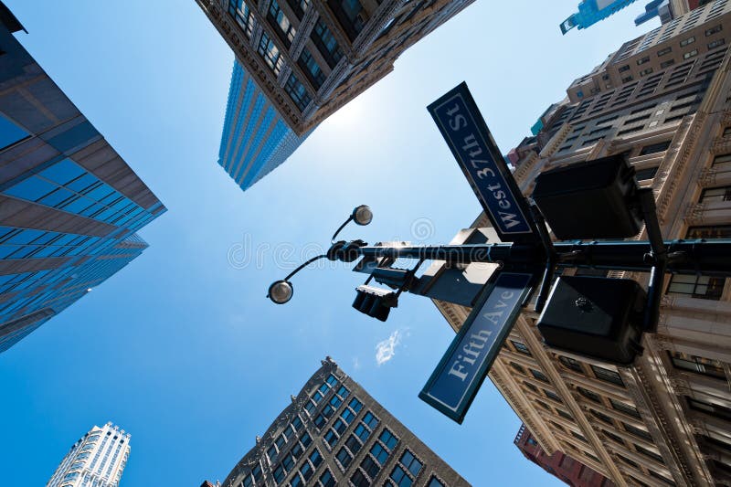 Ny teckengata york royaltyfri foto