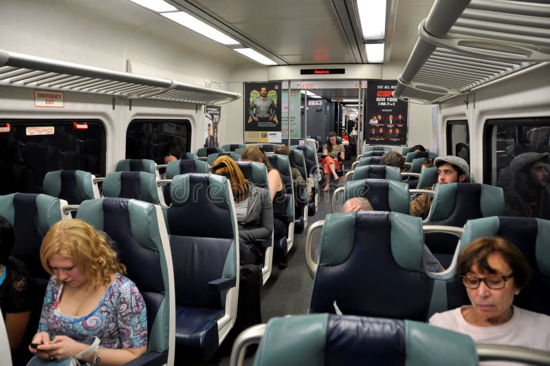 NYC: De Trein van de Forens LIRR met Passagiers