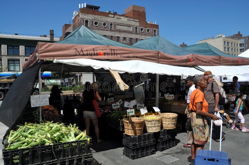 NYC Harlem s 125th Street editorial image. Image of harlem 20728305