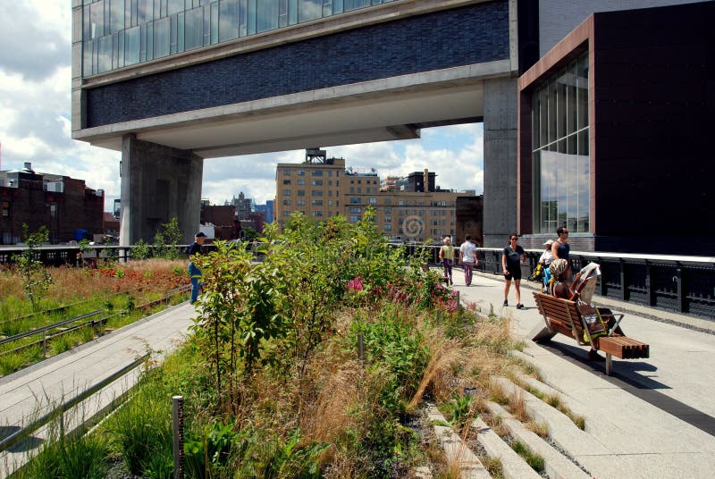 NYC: the High Line Park editorial image. Image of manhattan - 15817770