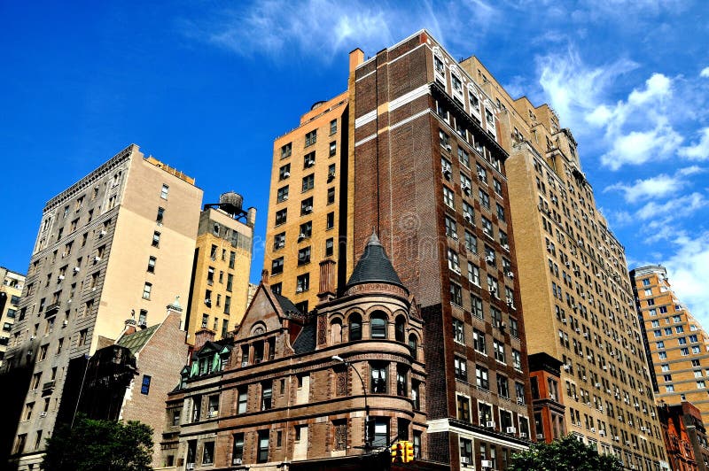 NYC: Жилые дома привода берега реки стоковые фото NYC: Жилые дома привода берега реки стоковые фото