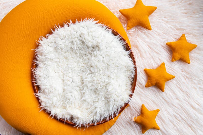 Nyfödd digital bakgrund med gula stjärnor och filändarbakgrund arkivfoto