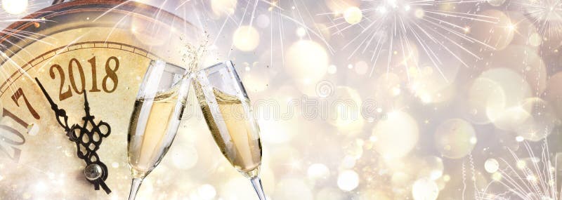 Nytt år 2018 - rostat bröd med Champagne fotografering för bildbyråer Nytt år 2018 - rostat bröd med Champagne fotografering för bildbyråer