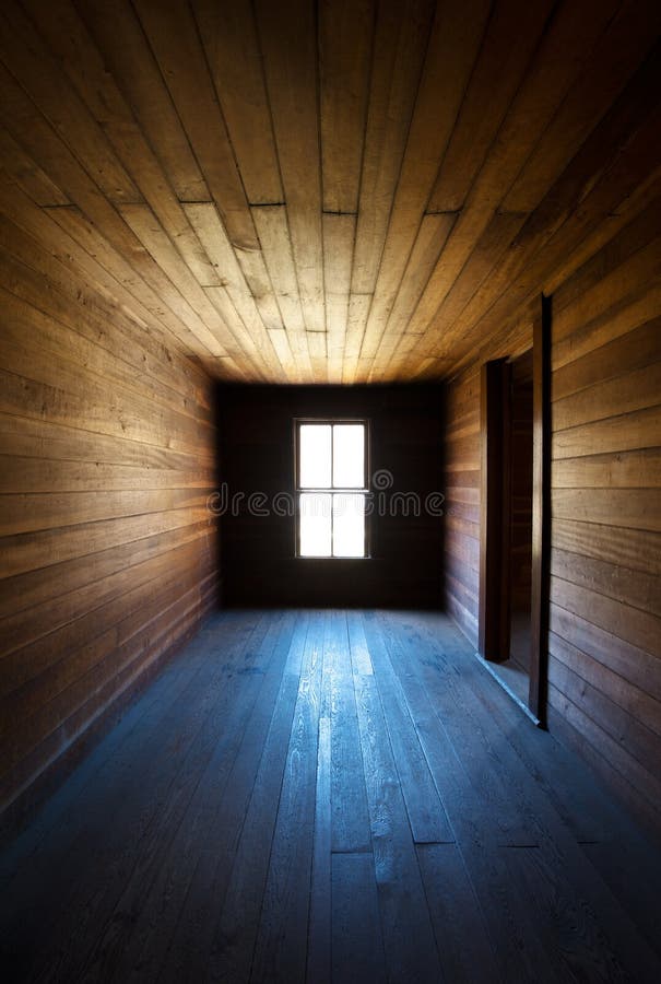 Négligence abandonnée fantasmagorique en bois antique de Chambre de ferme photo stock Négligence abandonnée fantasmagorique en bois antique de Chambre de ferme photo stock