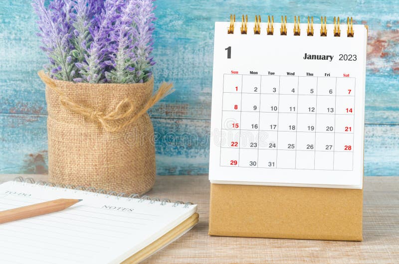 O calendário mensal dos documentos de janeiro de 2023 para 2023 com diário