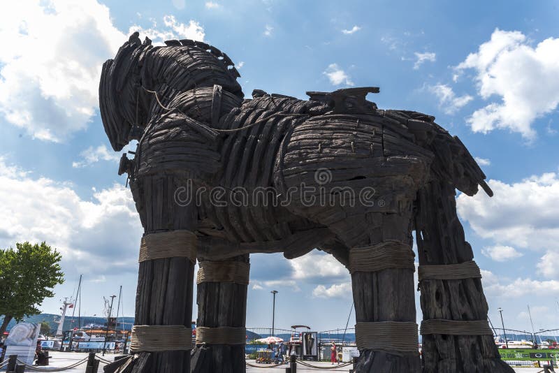 Cavalo De Troia Na Cidade De Canakkale Imagem de Stock - Imagem de guerra,  troy: 99390803