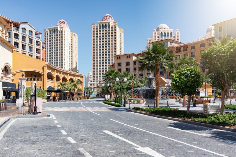 O distrito de Medina Centrale na pérola em Doha fotografia de stock O distrito de Medina Centrale na pérola em Doha fotografia de stock