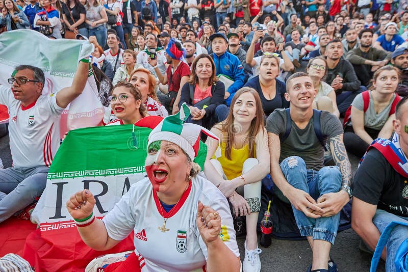 Fãs Iranianos Em Rússia Durante O Campeonato Do Mundo 2018 De FIFA Imagem  de Stock Editorial - Imagem de homem, macho: 119920304