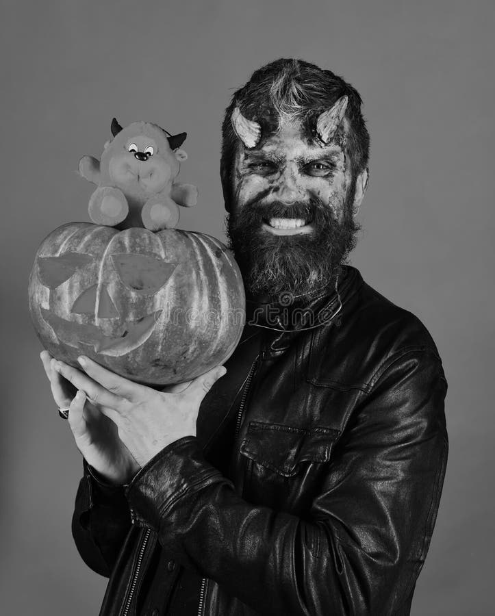 Cara Assustadora De Fantasma, Temas De Halloween Foto de Stock - Imagem de  homem, demônio: 197450460