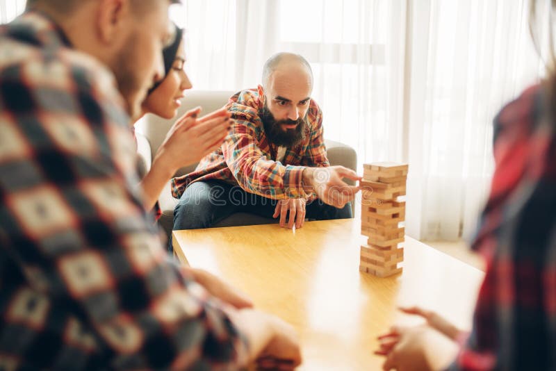 Jogo De Tabela Dos Jogos Dos Amigos, Foco Seletivo Na Torre Foto