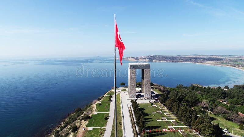 Réplica De Cavalo De Troia No Sítio Arqueológico De Troia Na Turquia De  Canakkale Foto Editorial - Imagem de agamemnon, desonestidade: 232299866