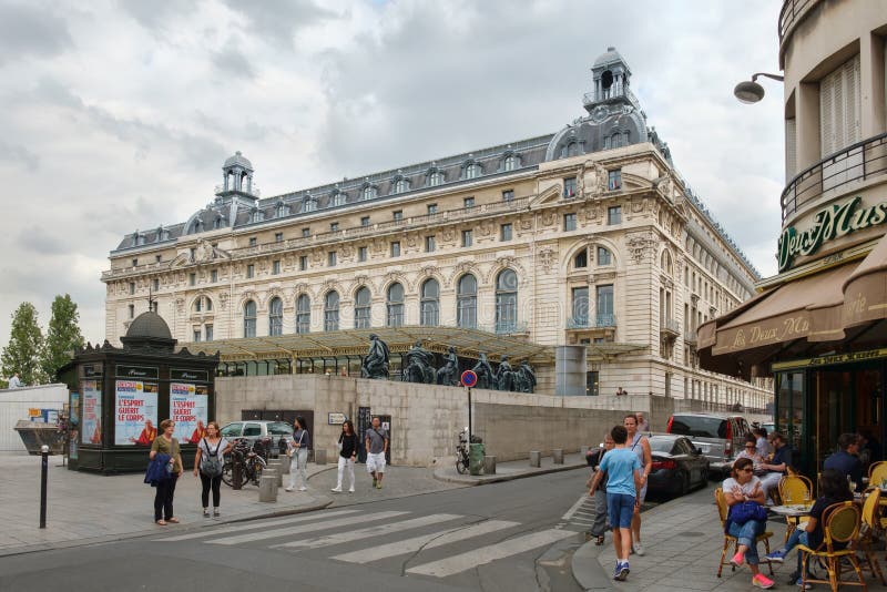O Musee D'Orsay em Paris imagens de stock O Musee D'Orsay em Paris imagens de stock