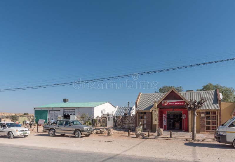 O negociante geral e um licor compram em Askham foto de stock