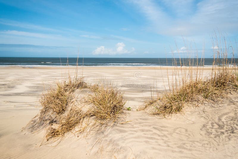 O oceano em North Carolina nos bancos exteriores foto de stock O oceano em North Carolina nos bancos exteriores foto de stock