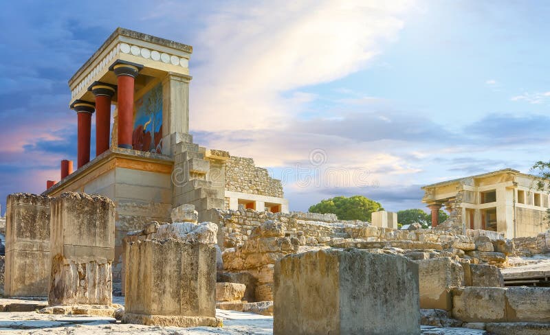 Knossos palace at Crete, Greece Knossos Palace, is the largest Bronze Age archaeological site on Crete and the ceremonial and political centre of the Minoan civilization and culture. Knossos palace at Crete, Greece Knossos Palace, is the largest Bronze Age archaeological site on Crete and the ceremonial and political centre of the Minoan civilization and culture.