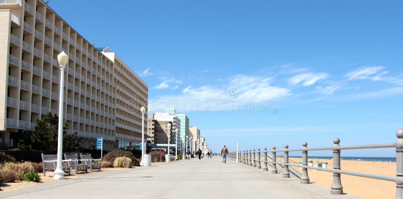 O passeio à beira mar Virginia Beach EUA imagens de stock royalty free O passeio à beira mar Virginia Beach EUA imagens de stock royalty free