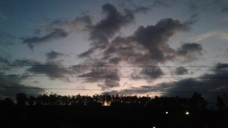 O planeta de surpresa de surpresa do natur ama este imagens de stock royalty free O planeta de surpresa de surpresa do natur ama este imagens de stock royalty free