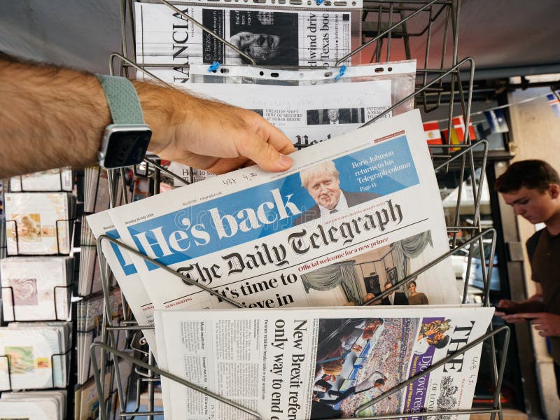 O político anterior Reino Unido de Daily Telegraph e de Boris Jhonson fotos de stock O político anterior Reino Unido de Daily Telegraph e de Boris Jhonson fotos de stock