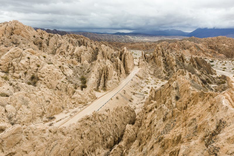 'O Quebrada de las Flechas' é uma formação de rocha situada na rota nacional 40 na província de Salta, Argentina fotografia de stock 'O Quebrada de las Flechas' é uma formação de rocha situada na rota nacional 40 na província de Salta, Argentina fotografia de stock