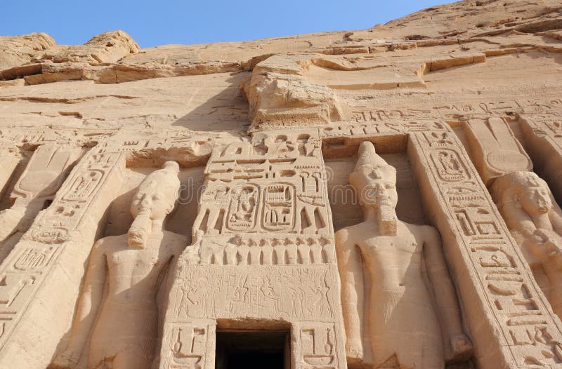 O Pequeno Templo de Nefertari. Abu Simbel, Egito fotos de stock