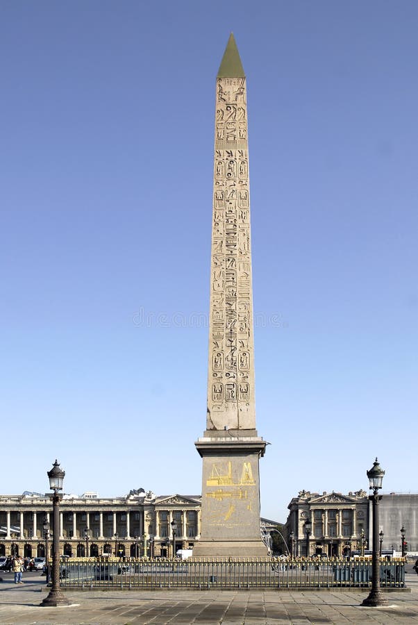 Obelisk de Paris