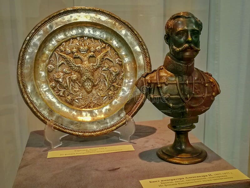 Objetos reais de arte no museu romanov em kostroma