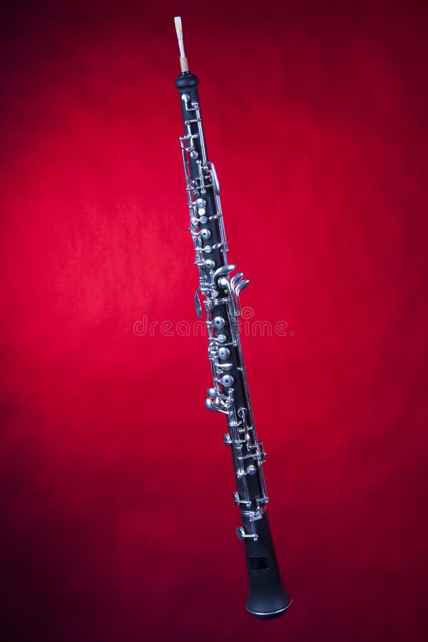 Oboe Aislado En Los Instrumentos De Instrumento De Viento De Madera