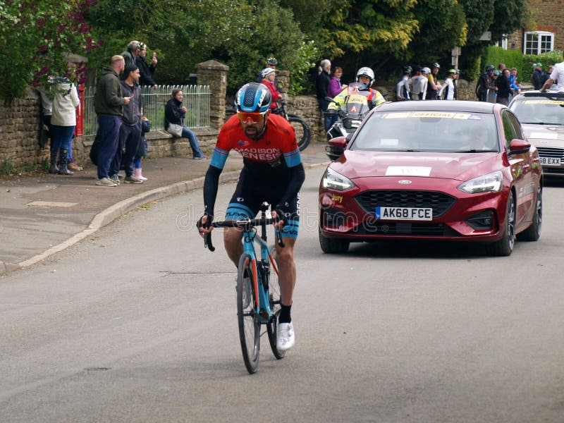 Obra clásica 2019 de Rutland-Melton Cicle: El favorable ciclista Johnny McEvoy de Madison Genesis persigue para sumarse al peloto imagenes de archivo Obra clásica 2019 de Rutland-Melton Cicle: El favorable ciclista Johnny McEvoy de Madison Genesis persigue para sumarse al peloto imagenes de archivo