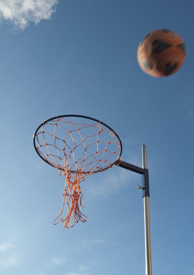 obręcza netball zdjęcia royalty free obręcza netball zdjęcia royalty free