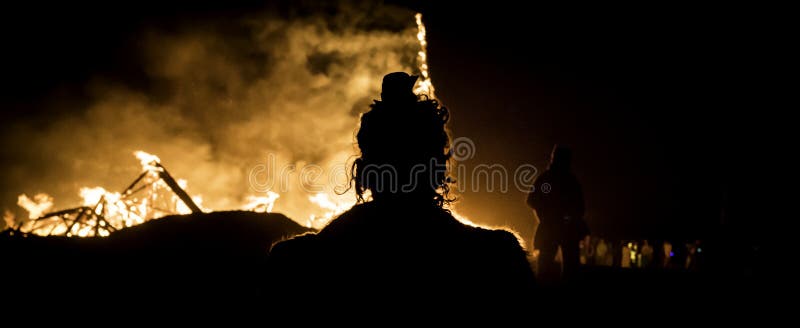 Observação no fogo imagens de stock Observação no fogo imagens de stock